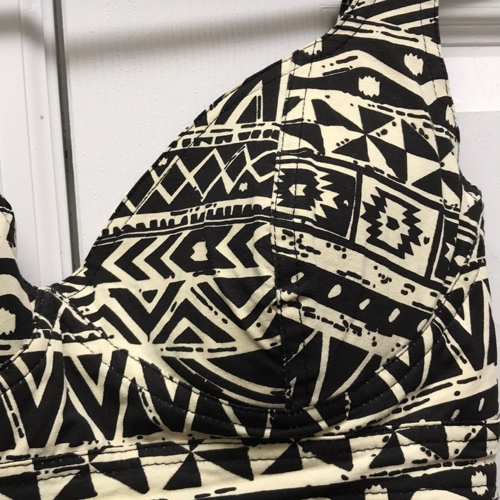 Aztec Print Crop Top - Picture 2 of 5